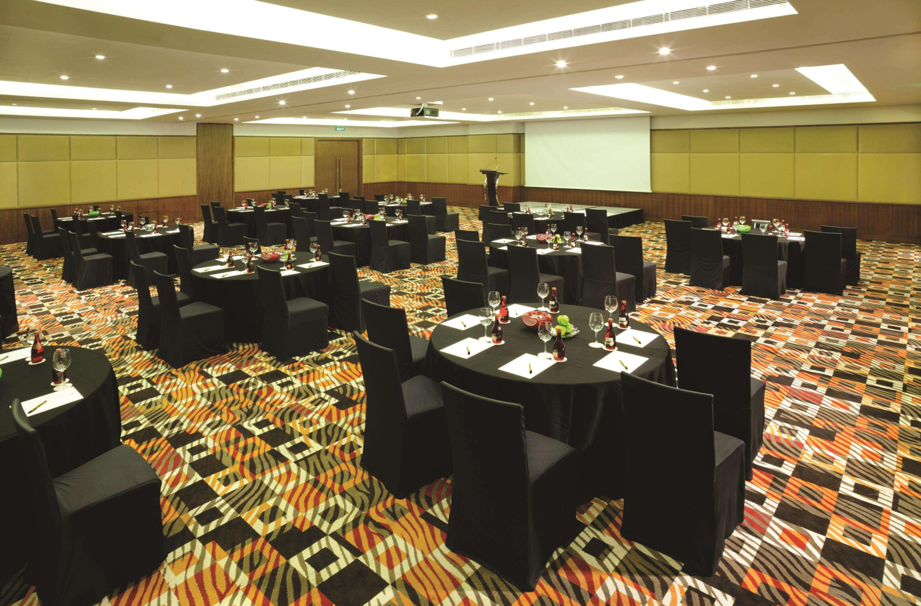 Doubletree By Hilton Gurgaon New Delhi Ncr Hotel Faciliteiten foto
