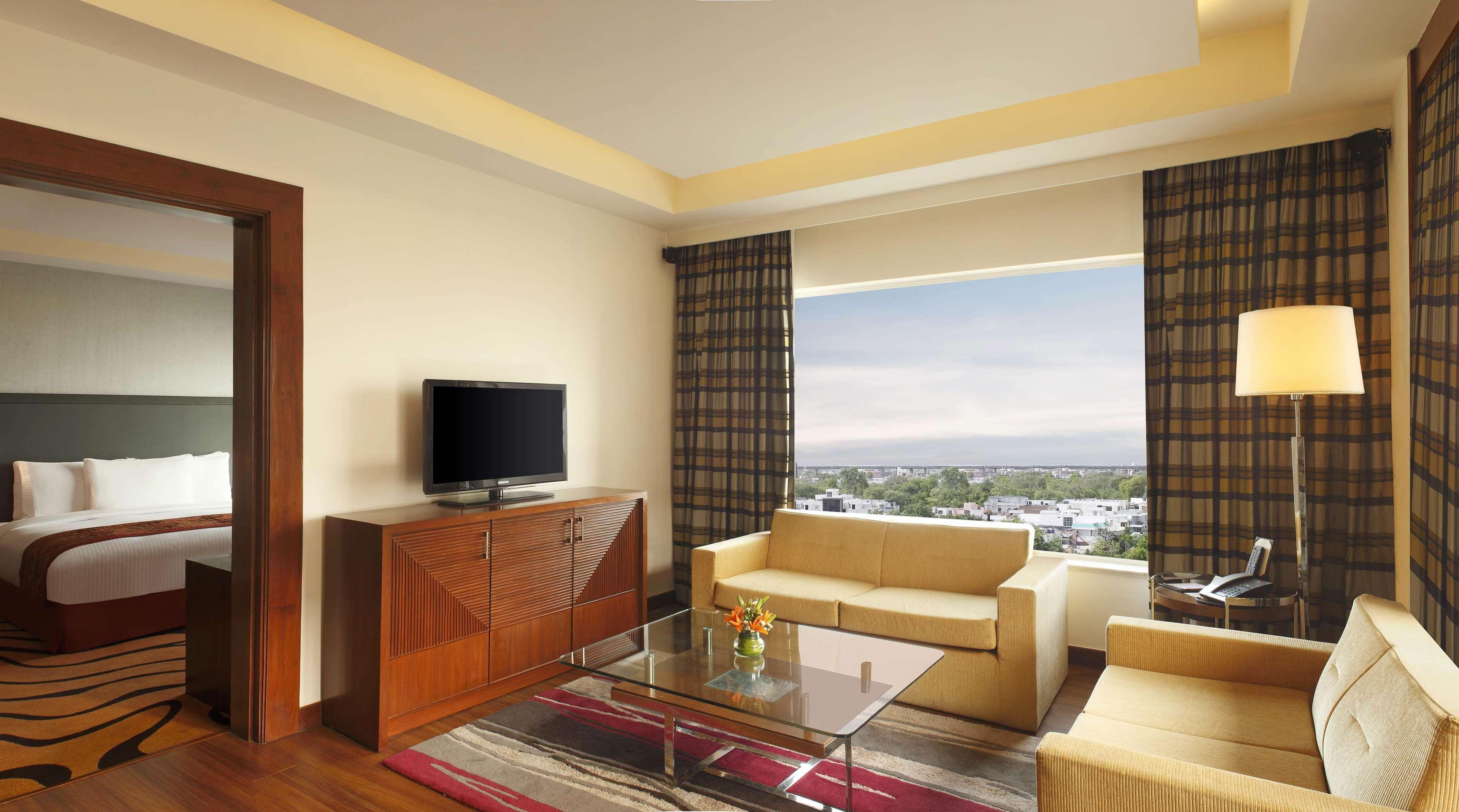 Doubletree By Hilton Gurgaon New Delhi Ncr Hotel Buitenkant foto