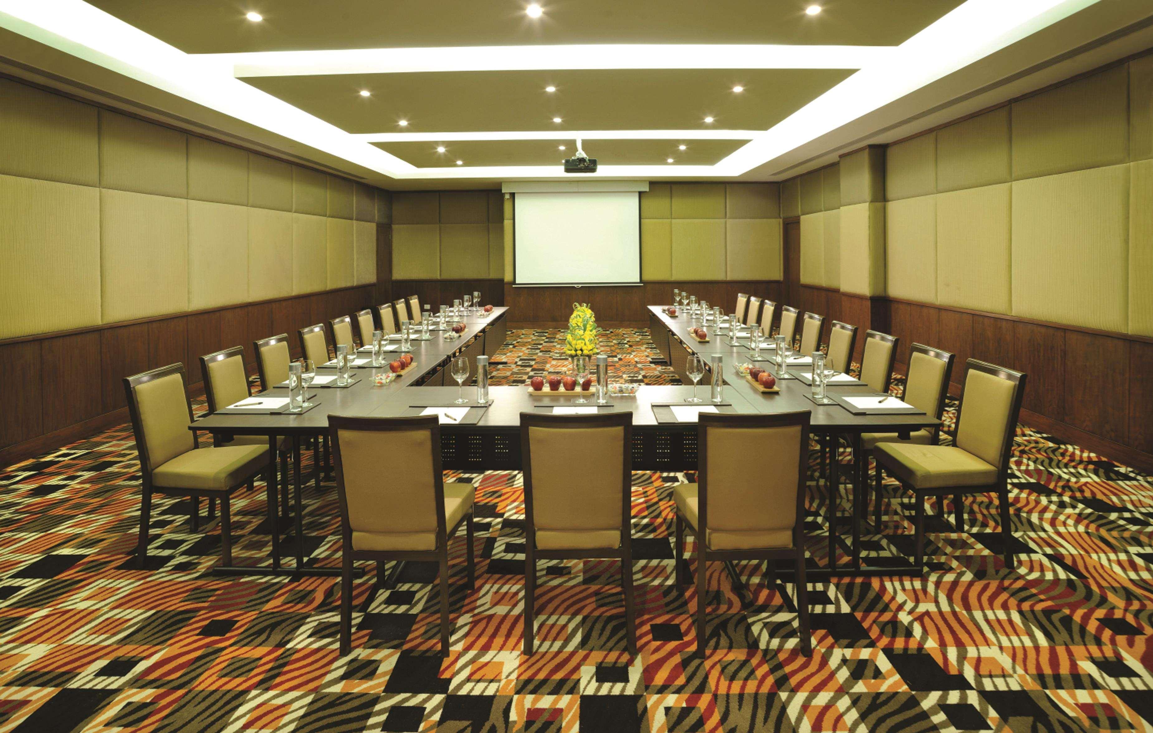 Doubletree By Hilton Gurgaon New Delhi Ncr Hotel Zakenleven foto