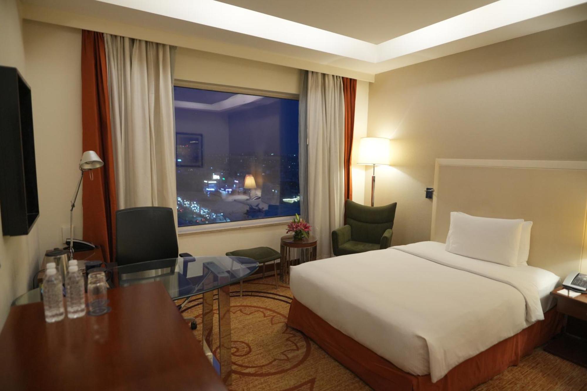 Doubletree By Hilton Gurgaon New Delhi Ncr Hotel Buitenkant foto