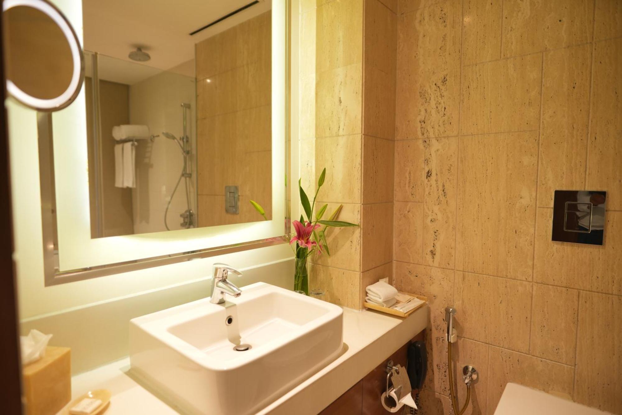 Doubletree By Hilton Gurgaon New Delhi Ncr Hotel Buitenkant foto