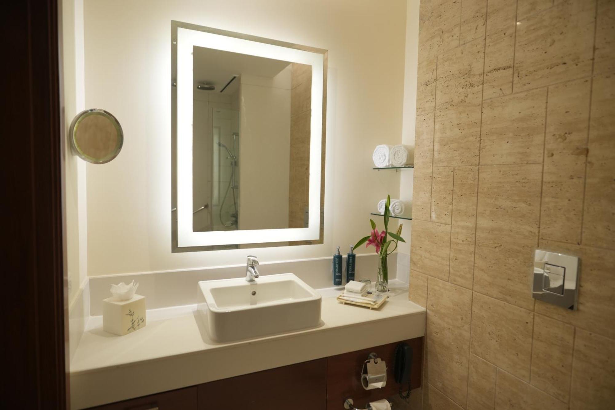Doubletree By Hilton Gurgaon New Delhi Ncr Hotel Buitenkant foto