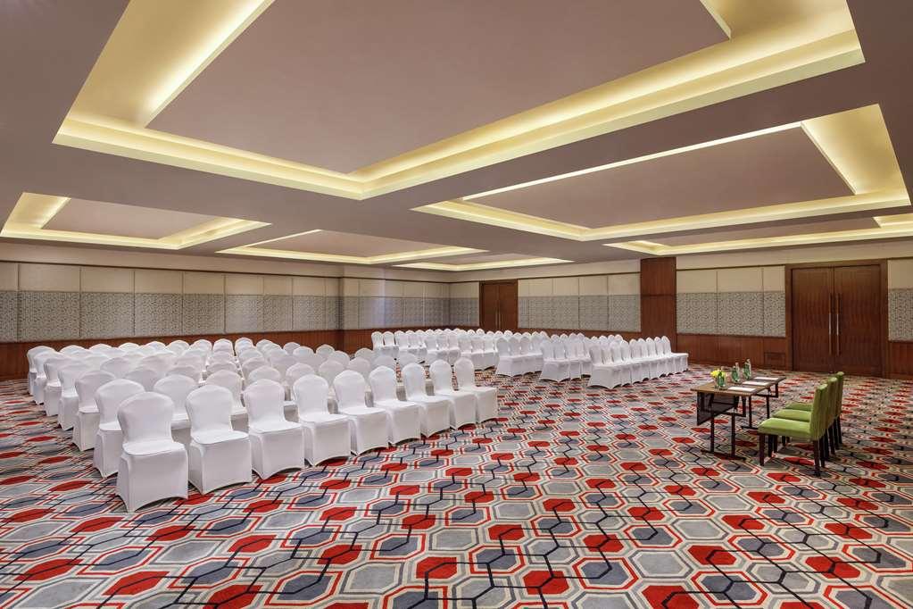 Doubletree By Hilton Gurgaon New Delhi Ncr Hotel Faciliteiten foto
